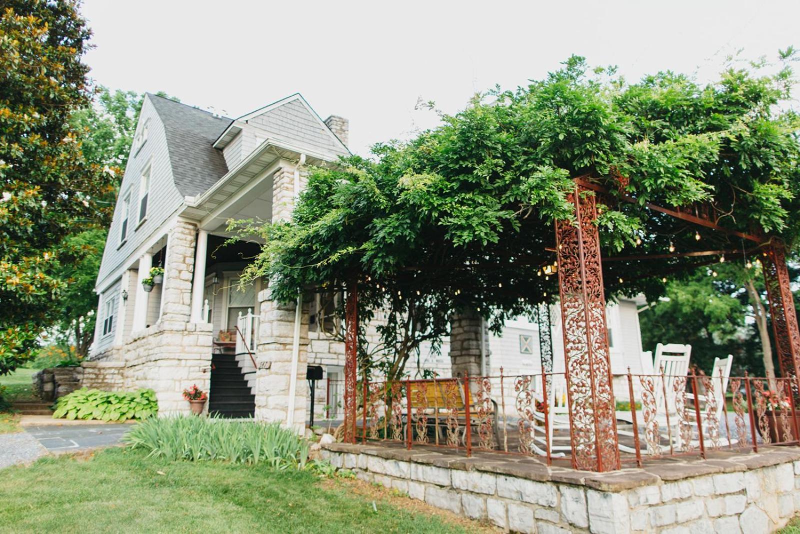 Friendly City Inn B&B Harrisonburg Exterior foto